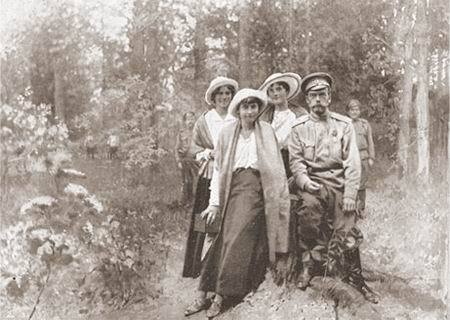 Famille Romanov: Photo de leur captivité.