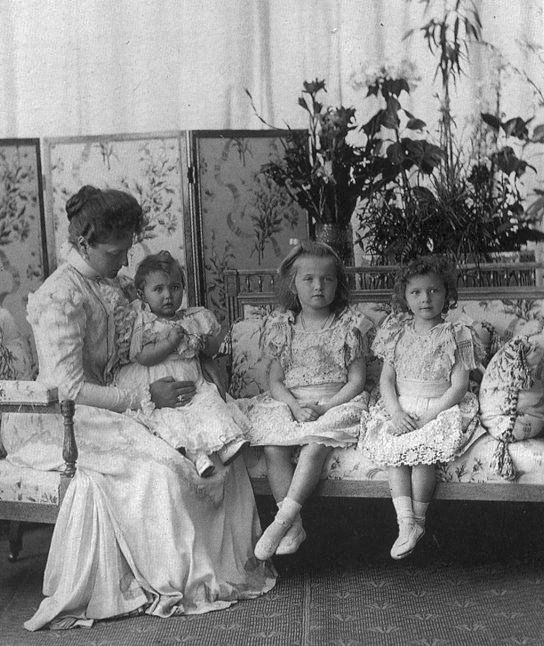 Olga,Tatiana et Maria Romanov: Grandes Duchesses de Russie